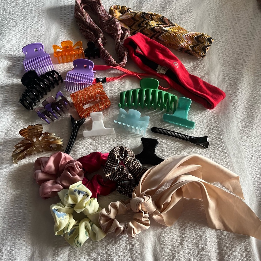 Assorted Hair Clips, Scrunchies & Headbands - Mixed Colors